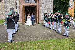 2024_05_25 Spalierstehen Hochzeit Tim Strunz+Lisa Aring